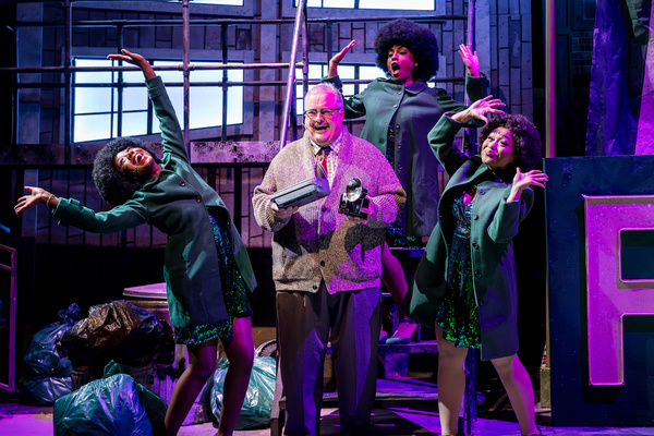 Photos: Music Theater Works' LITTLE SHOP OF HORRORS  Image