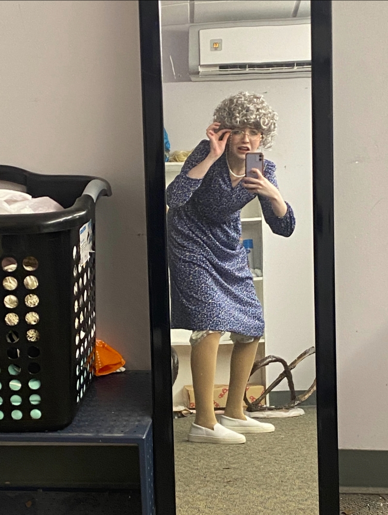 Student Blog: Swinging into a Show Image