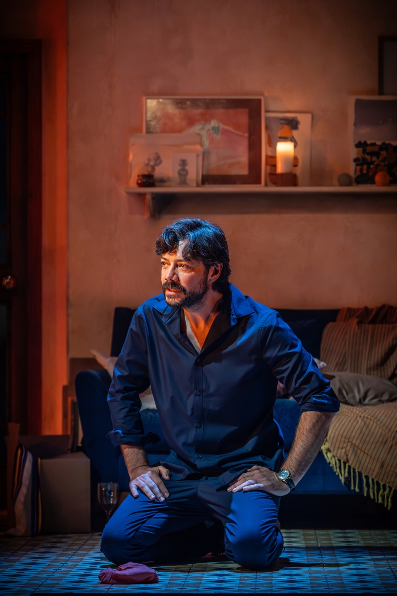 Review: BARCELONA, Duke of York's Theatre Image