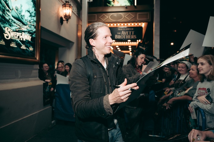 Photos & Video: SWEPT AWAY Begins Previews on Broadway Image