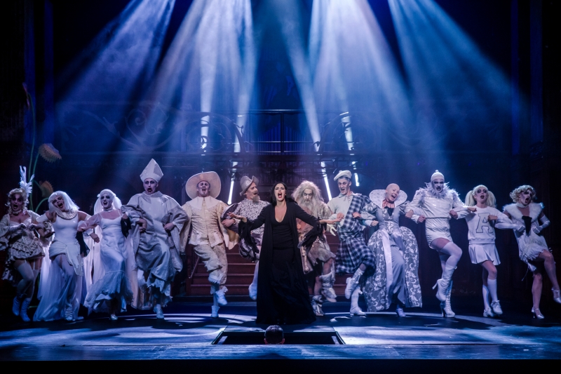 Review: THE ADDAMS FAMILY at Syrena Theatre Image