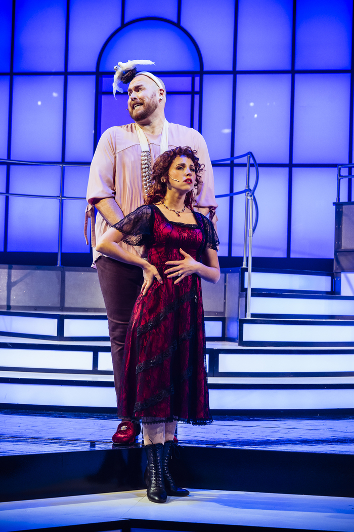 Photos: TITANIQUE Canadian Premiere Production  Image