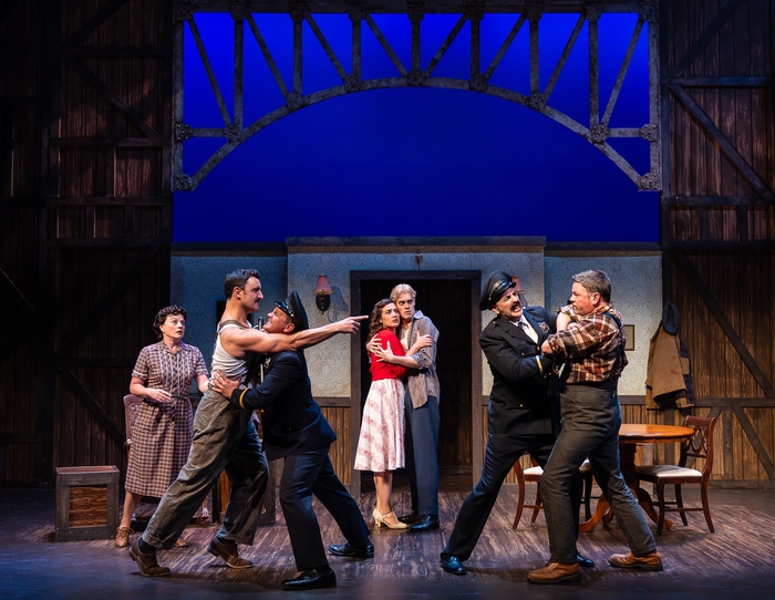 Photos: A VIEW FROM THE BRIDGE at Laguna Playhouse  Image