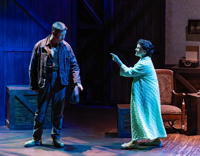 Photos: A VIEW FROM THE BRIDGE at Laguna Playhouse  Image