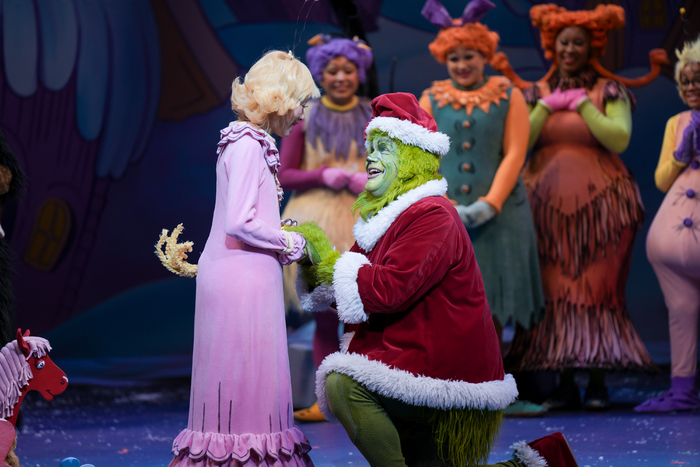 Photos: DR. SEUSS' HOW THE GRINCH STOLE CHRISTMAS! At Children’s Theatre Company  Image