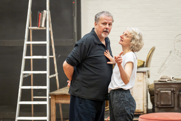 Photos: THE IMPORTANCE OF BEING EARNEST At National Theatre In Rehearsal Image