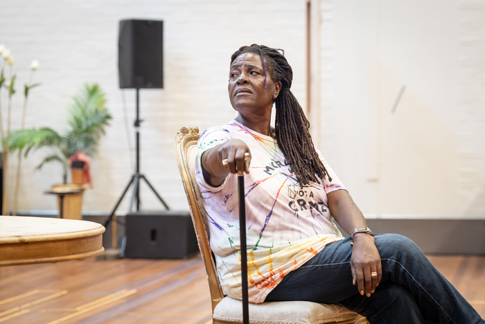 Photos: THE IMPORTANCE OF BEING EARNEST At National Theatre In Rehearsal  Image