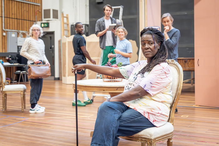 Photos: THE IMPORTANCE OF BEING EARNEST At National Theatre In Rehearsal Image