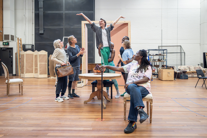 Photos: THE IMPORTANCE OF BEING EARNEST At National Theatre In Rehearsal Image