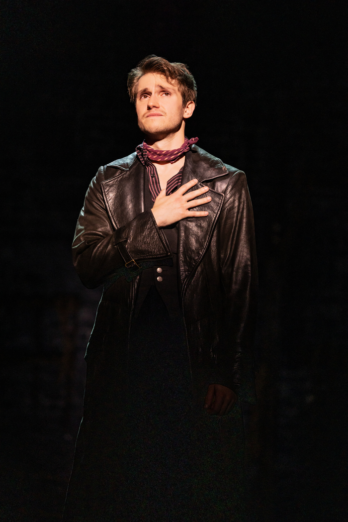 Photos: Solea Pfeiffer & John Cardoza in MOULIN ROUGE! Image