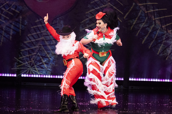 Photos: BenDeLaCreme and Jinkx Monsoon in THE JINKX AND DELA HOLIDAY SHOW  Image