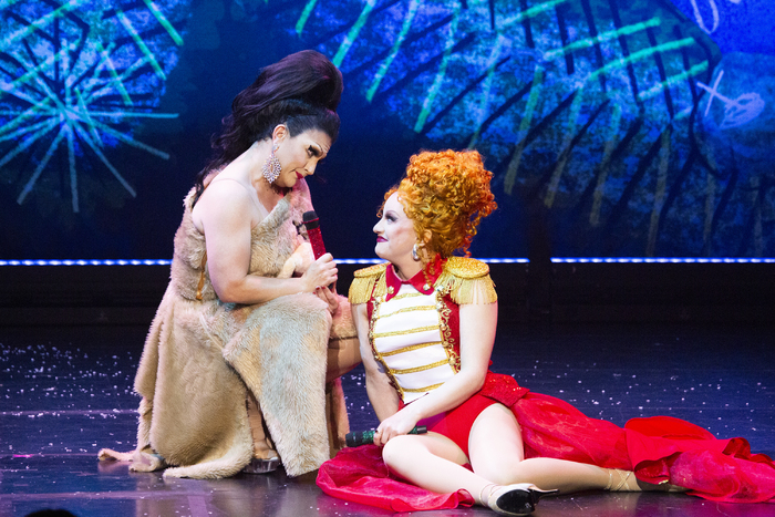 Photos: BenDeLaCreme and Jinkx Monsoon in THE JINKX AND DELA HOLIDAY SHOW  Image