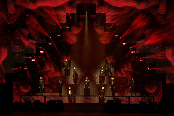 Photos: SEVENTEEN Wraps U.S. Leg of ‘Right Here’ World Tour Image