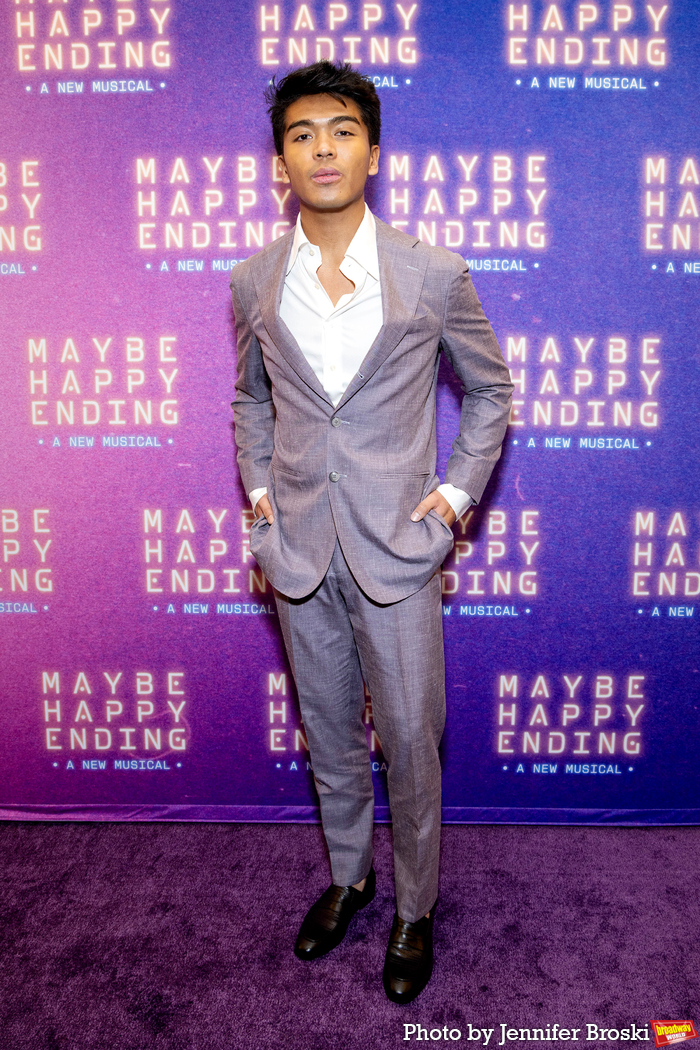Photos: MAYBE HAPPY ENDING Cast Celebrates Gala Performance Image