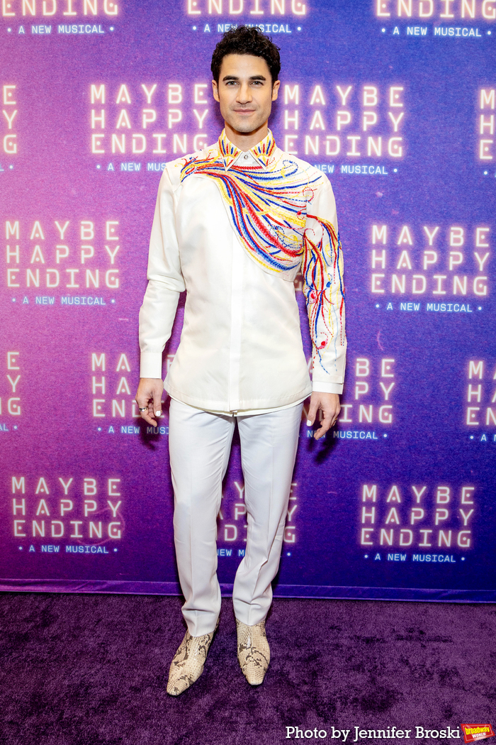 Photos: MAYBE HAPPY ENDING Cast Celebrates Gala Performance Image