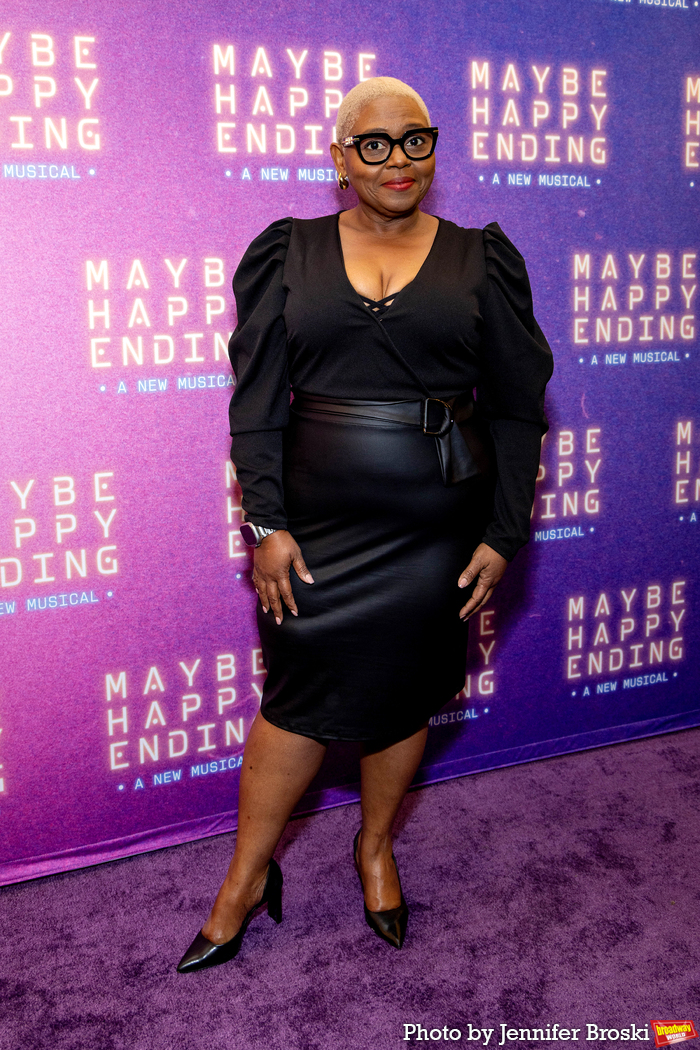 Photos: MAYBE HAPPY ENDING Red Carpet Arrivals Image