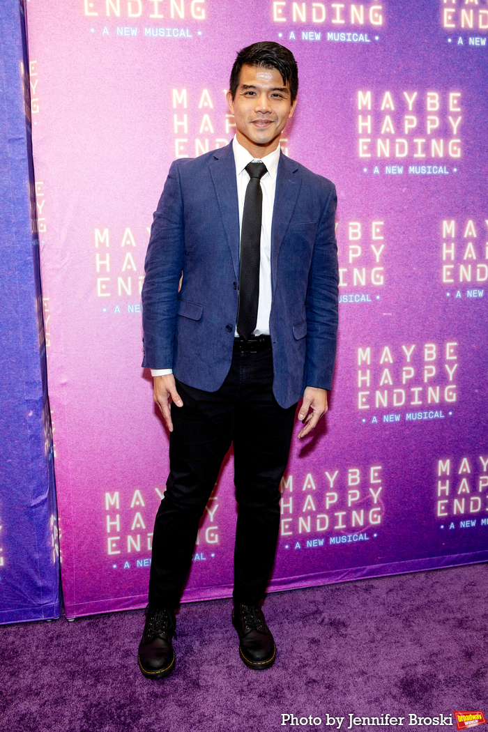 Photos: MAYBE HAPPY ENDING Red Carpet Arrivals Image