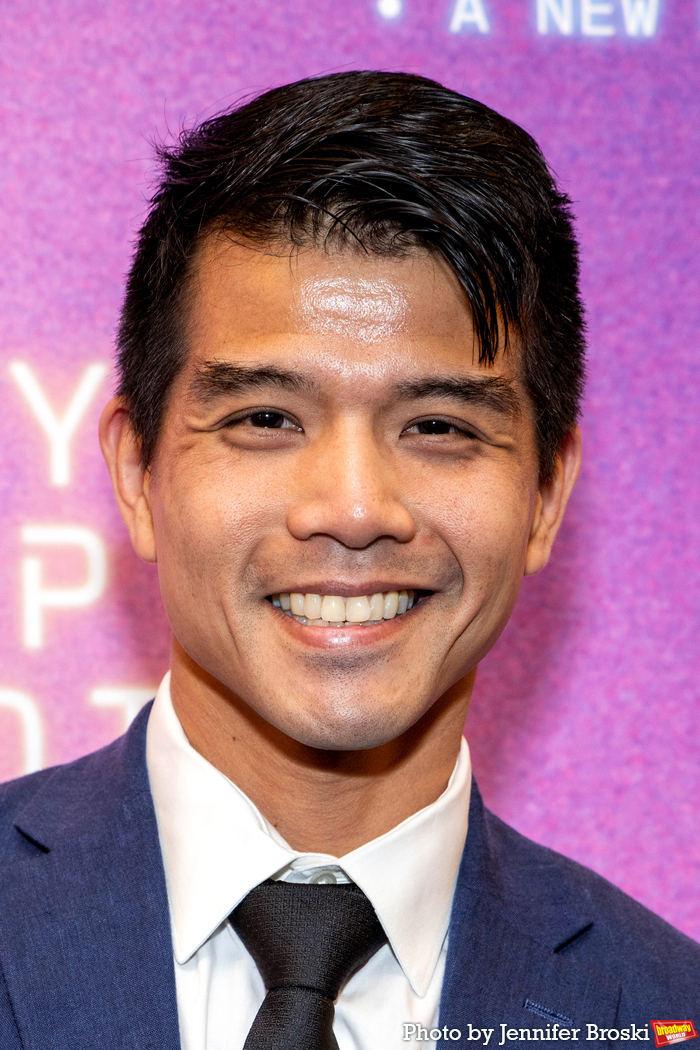 Photos: MAYBE HAPPY ENDING Red Carpet Arrivals Image