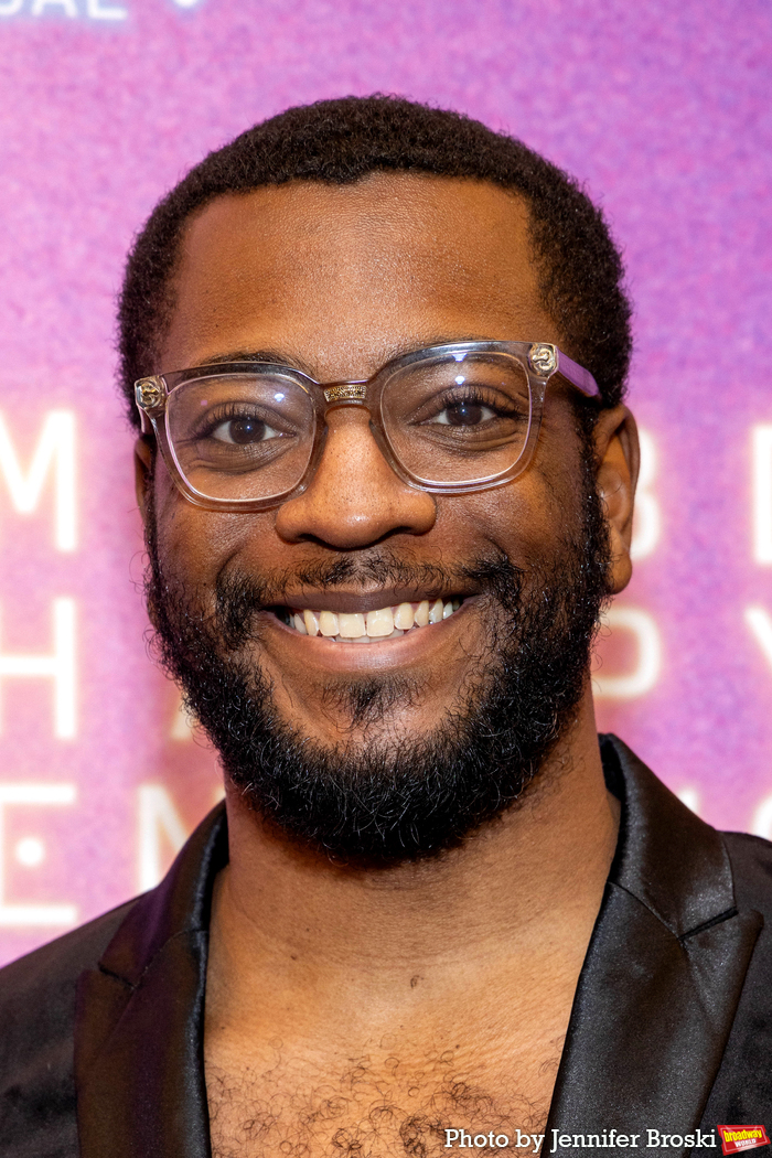 Photos: MAYBE HAPPY ENDING Red Carpet Arrivals Image