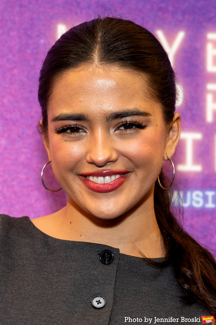 Photos: MAYBE HAPPY ENDING Red Carpet Arrivals Image