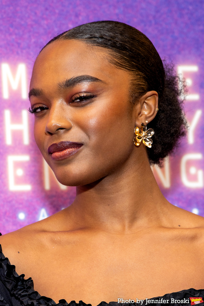 Photos: MAYBE HAPPY ENDING Red Carpet Arrivals Image