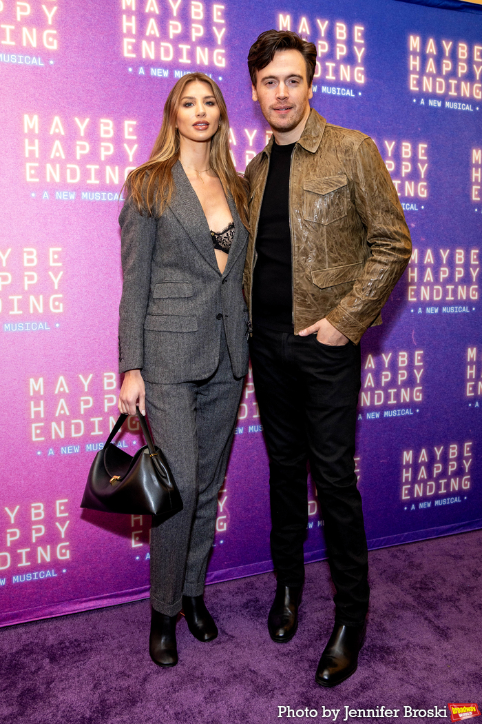 Photos: MAYBE HAPPY ENDING Red Carpet Arrivals Image