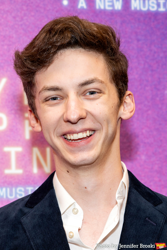 Photos: MAYBE HAPPY ENDING Red Carpet Arrivals Image