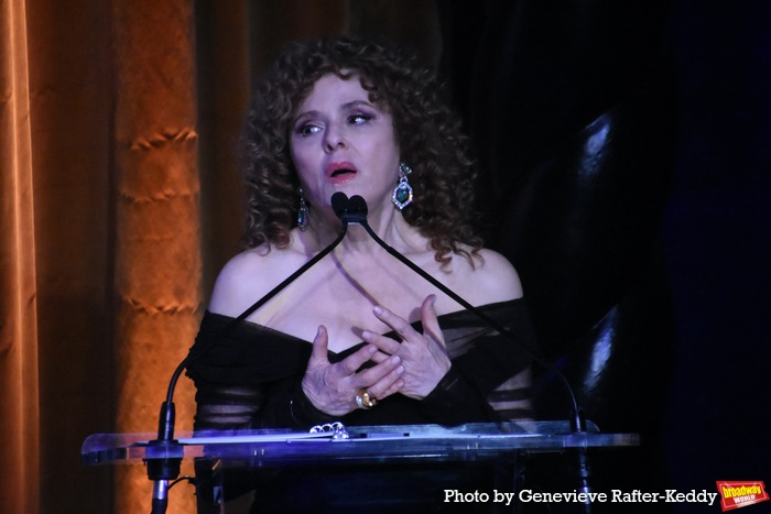 Bernadette Peters  Photo