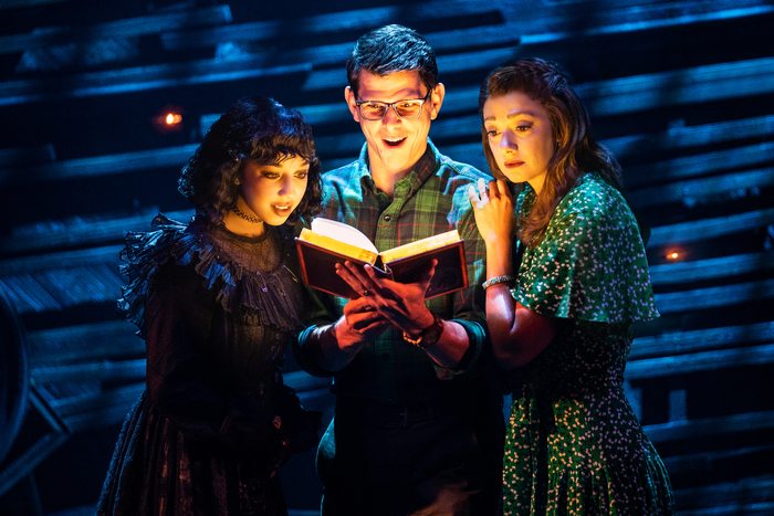 Photos: Madison Mosley and the Cast of the North American Tour of BEETLEJUICE  Image