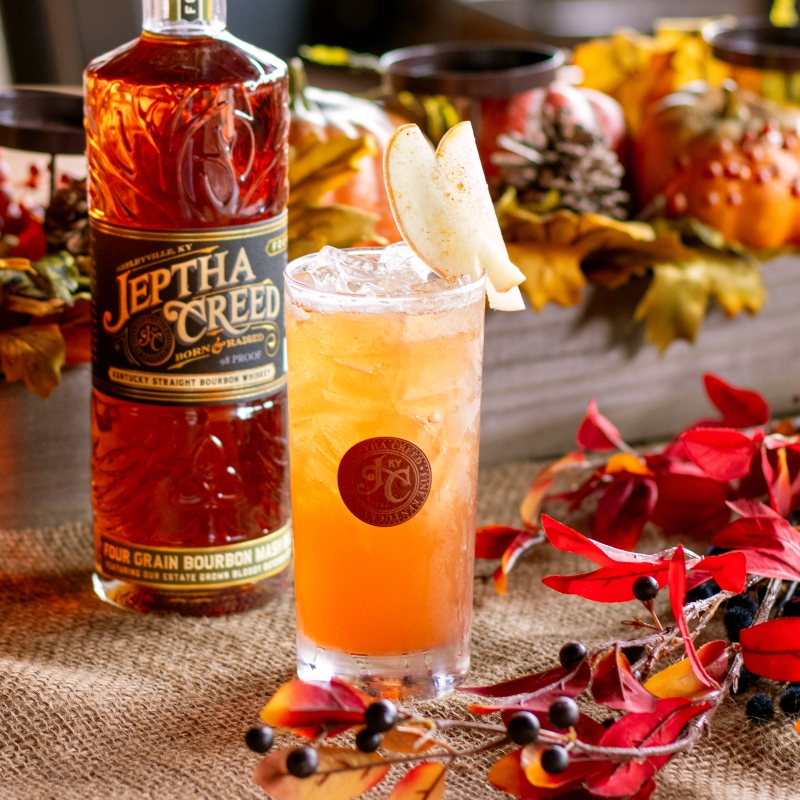 11 Fall-Inspired Cocktails for Thanksgiving Image