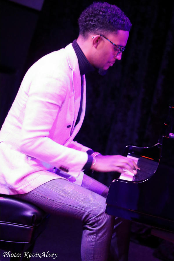 Photos: John Manzari Sings And Taps In RECENTER At Birdland Image