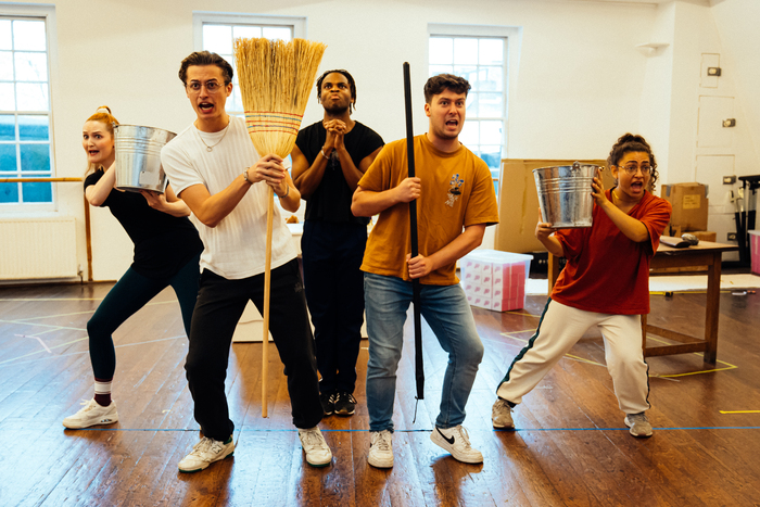 Photos: In Rehearsal for JACK AND THE BEANSTALK: WHAT A WHOPPER! At Charing Cross Theatre Image