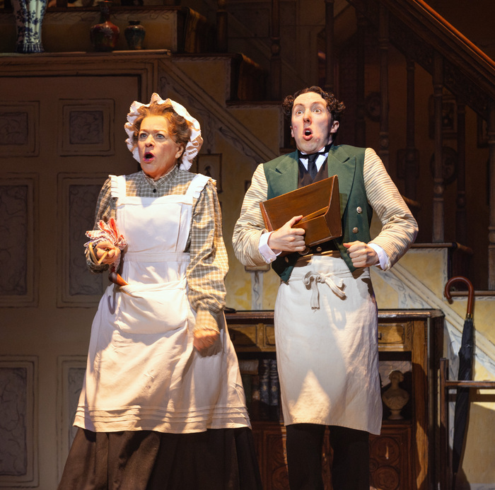 Photos: MARY POPPINS UK And Ireland Tour Starring Stefanie Jones, Jack Chambers, and More  Image