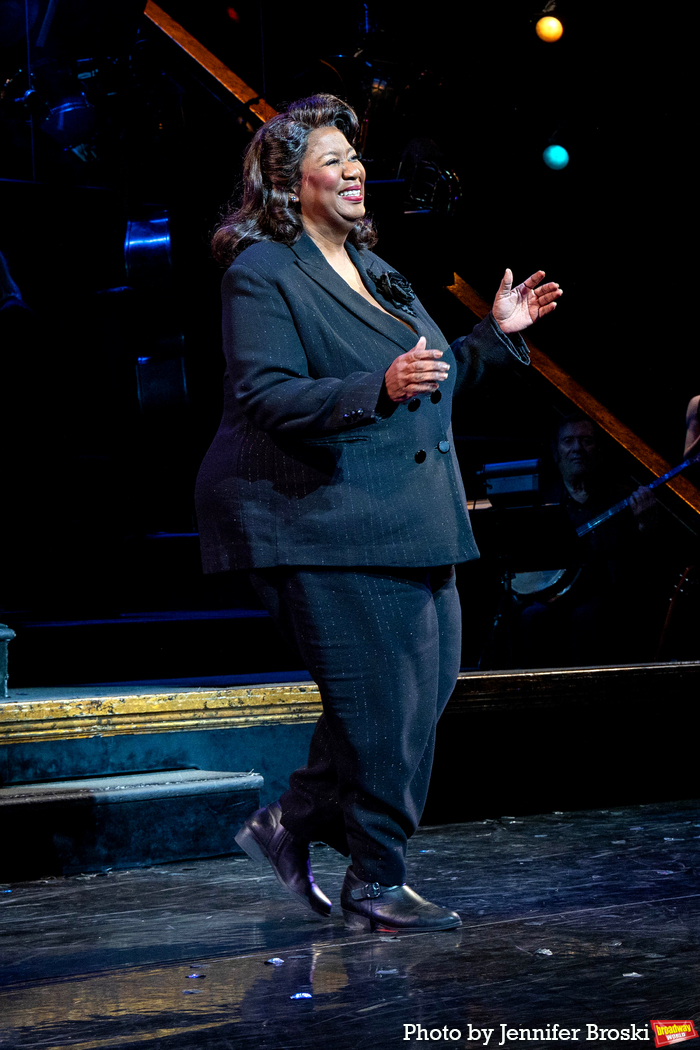 Photos: CHICAGO Celebrates 28 Years on Broadway Image