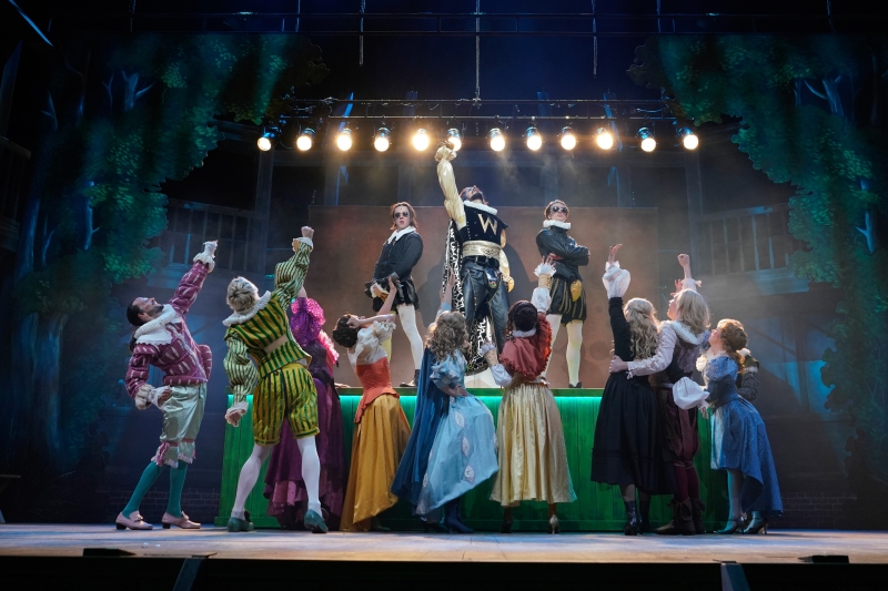 Review: SOMETHING ROTTEN! at Landestheater Linz Image