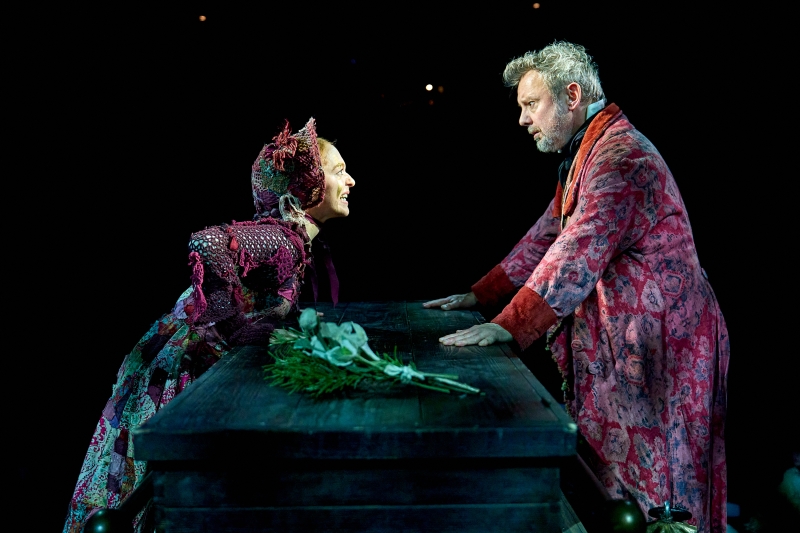 Review: A CHRISTMAS CAROL, The Old Vic Image