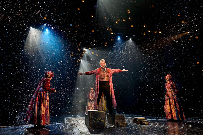 Review: A CHRISTMAS CAROL, The Old Vic  Image