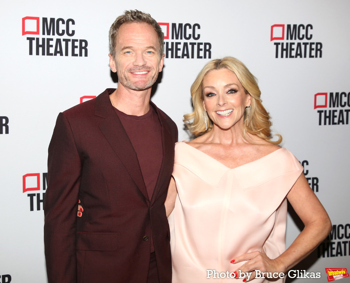 NEW YORK, NEW YORK - NOVEMBER 18: Neil Patrick Harris and Jane Krakowski pose at the  Photo