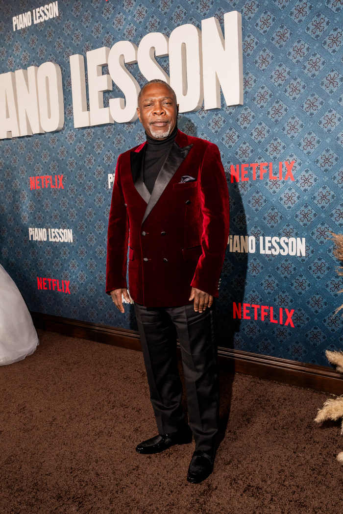 Photos: John David Washington, Denzel Washington, & More Attend THE PIANO LESSON Los Angeles Premiere  Image