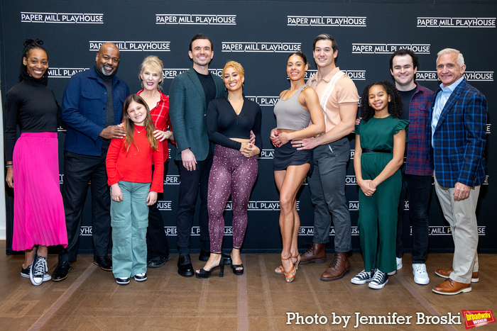 Photos: WHITE CHRISTMAS At Paper Mill Playhouse Meets the Press  Image