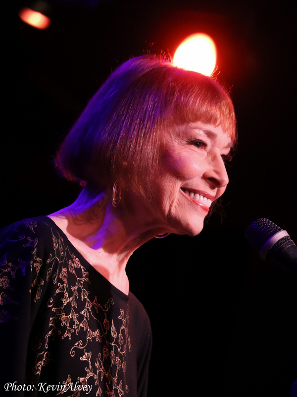 Photos: Karen Akers & CAST PARTY Bring Monday Magic To Birdland Image