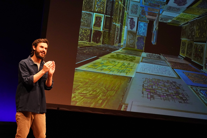 Photos: 300 PAINTINGS At Vineyard Theatre Image