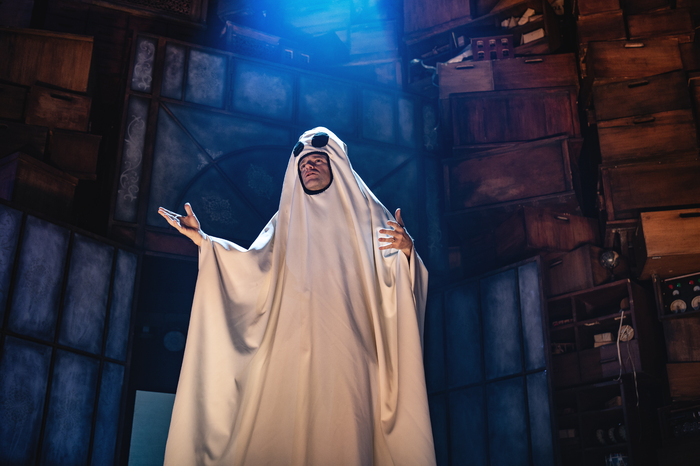 Photos: A CHRISTMAS CAROL(ISH) At Transfers To The West End This Christmas  Image