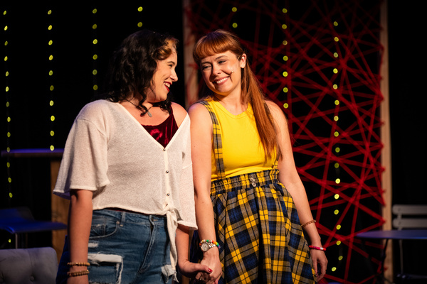 Photos: THE RED STRING At Fringe ArtSpace Image