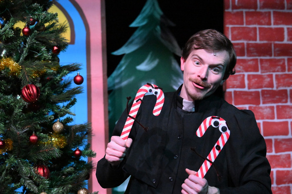 Photos: NUNCRACKERS: THE NUNSENSE CHRISTMAS MUSICAL Presented By The Grand Prairie Arts Council Image