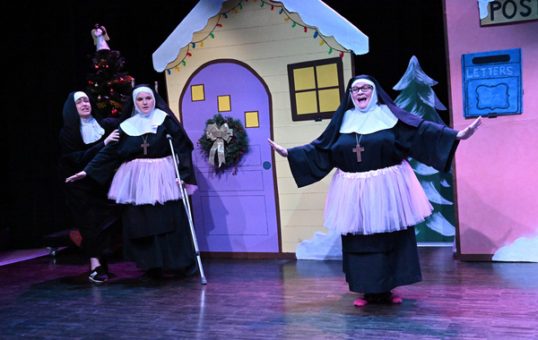 Photos: NUNCRACKERS: THE NUNSENSE CHRISTMAS MUSICAL Presented By The Grand Prairie Arts Council Image