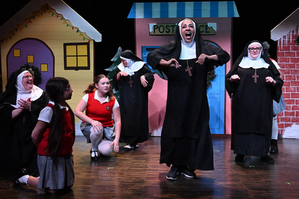 Photos: NUNCRACKERS: THE NUNSENSE CHRISTMAS MUSICAL Presented By The Grand Prairie Arts Council Image