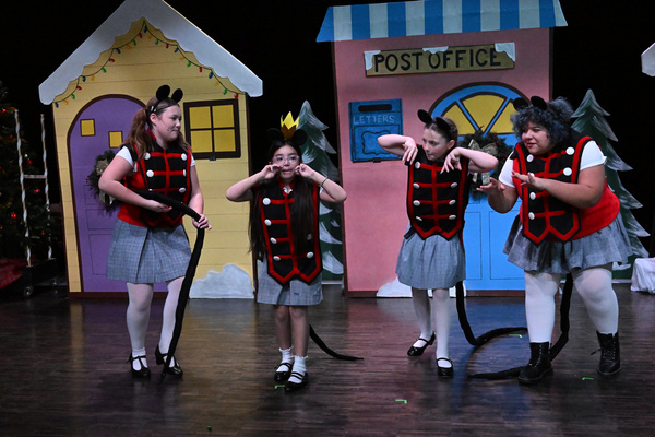 Photos: NUNCRACKERS: THE NUNSENSE CHRISTMAS MUSICAL Presented By The Grand Prairie Arts Council Image