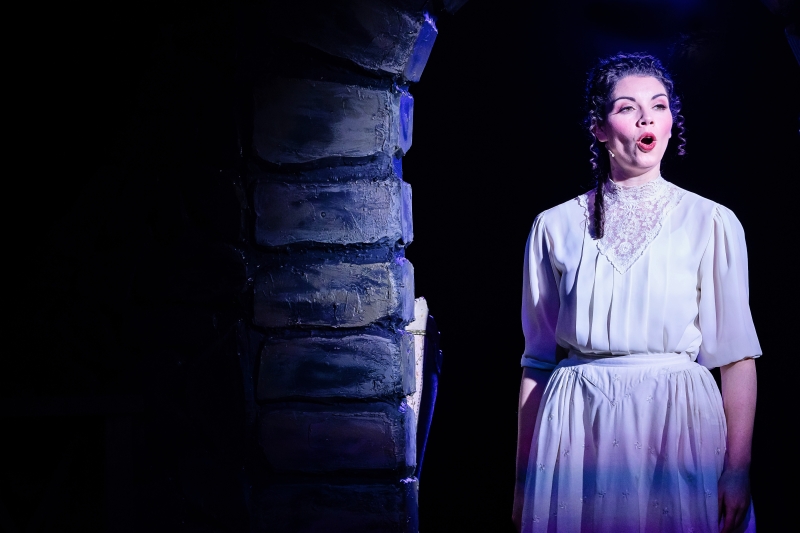 Review: THE SECRET GARDEN at Theo Ubique Image