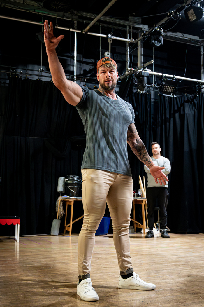 Photos: Wolverhampton Grand Theatre's BEAUTY AND THE BEAST Panto In Rehearsal Image